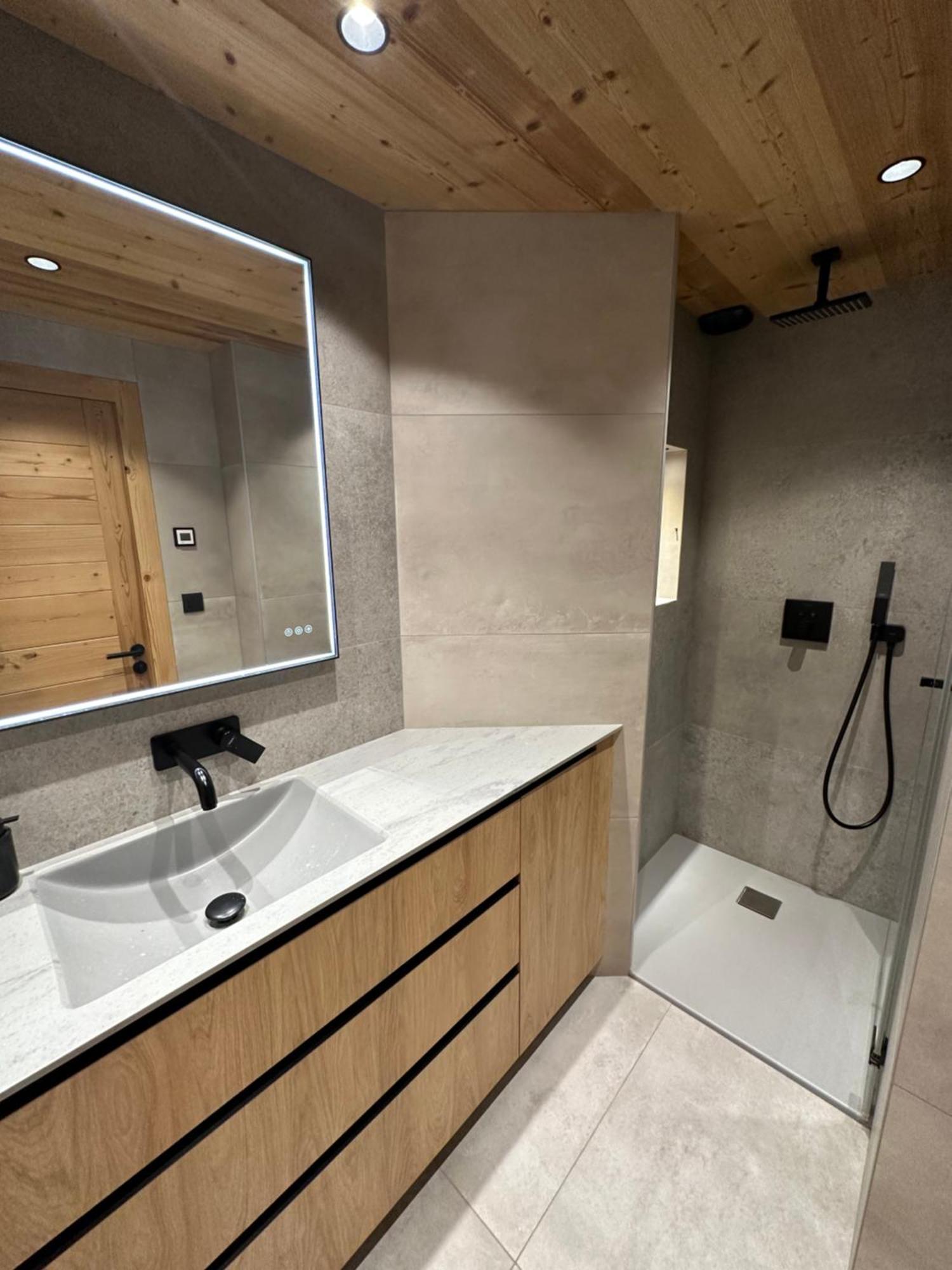 Luxueux Appartement T4 - Lac 5 Min - Parkings Privatifs - Vue Lac Et Montagne Annecy Extérieur photo
