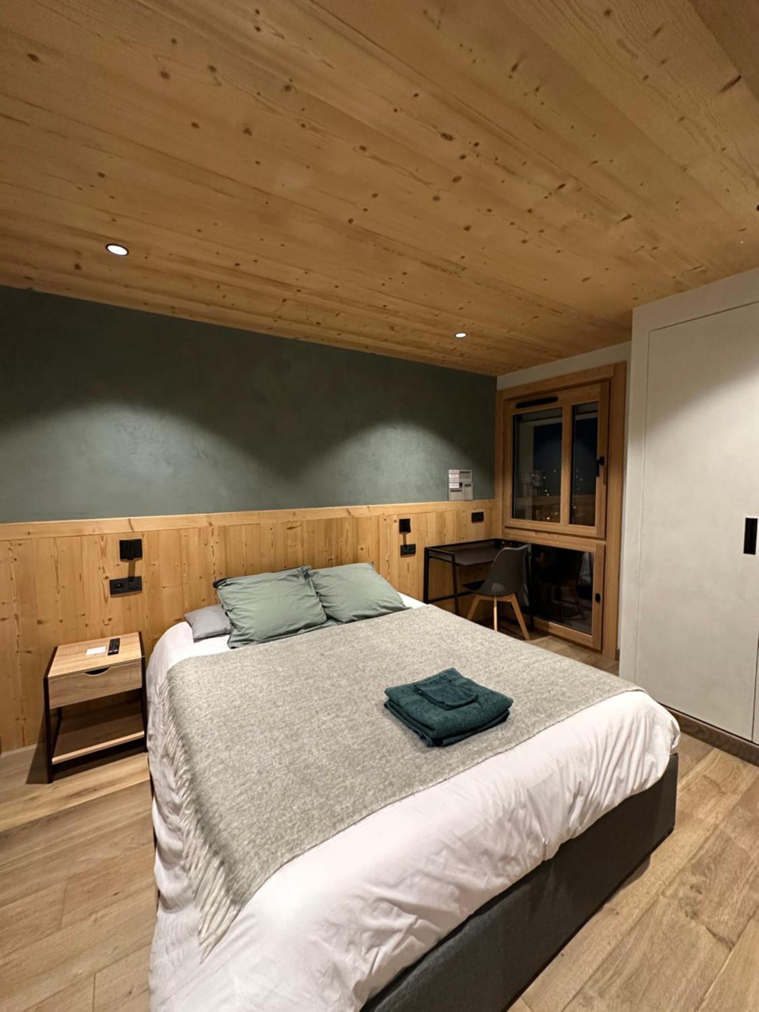 Luxueux Appartement T4 - Lac 5 Min - Parkings Privatifs - Vue Lac Et Montagne Annecy Extérieur photo